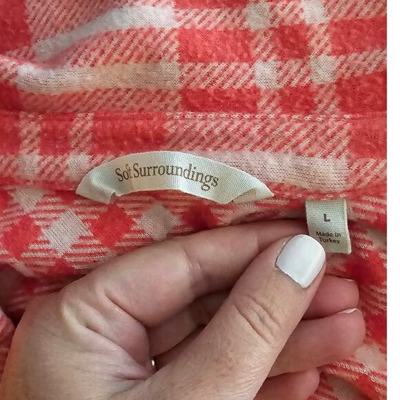 Super Comfortable Soft Surroundings Light Red & Ivory Paramour Tunic Top  Sz Lrg - Picture 4 of 5